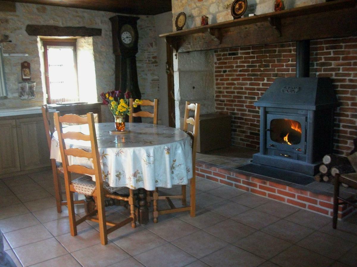 Gite Au Coeur Du Lot, La Maison De Pauline Lentillac du Causse Exterior photo